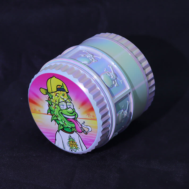Iridesent Color 4 Parts 2.2 Inches Solid Top Cover Stoner Theme Cylindrical Shaped Diamond Teeth Side Embossed Skull Design Manual Zinc CNC Herb Shredder