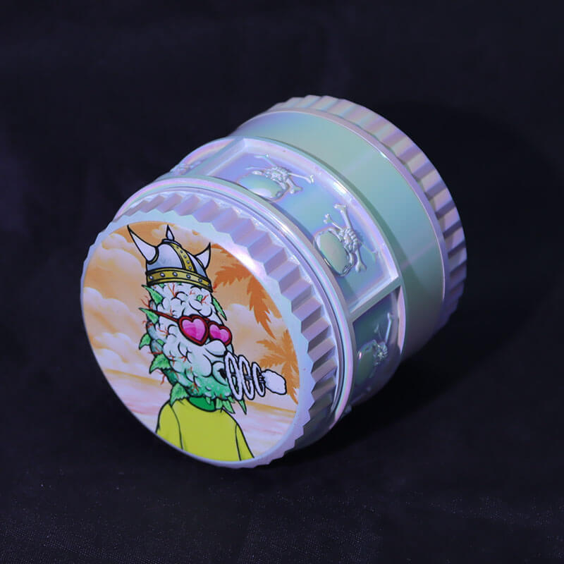 Iridesent Color 4 Parts 2.2 Inches Solid Top Cover Stoner Theme Cylindrical Shaped Diamond Teeth Side Embossed Skull Design Manual Zinc CNC Herb Shredder
