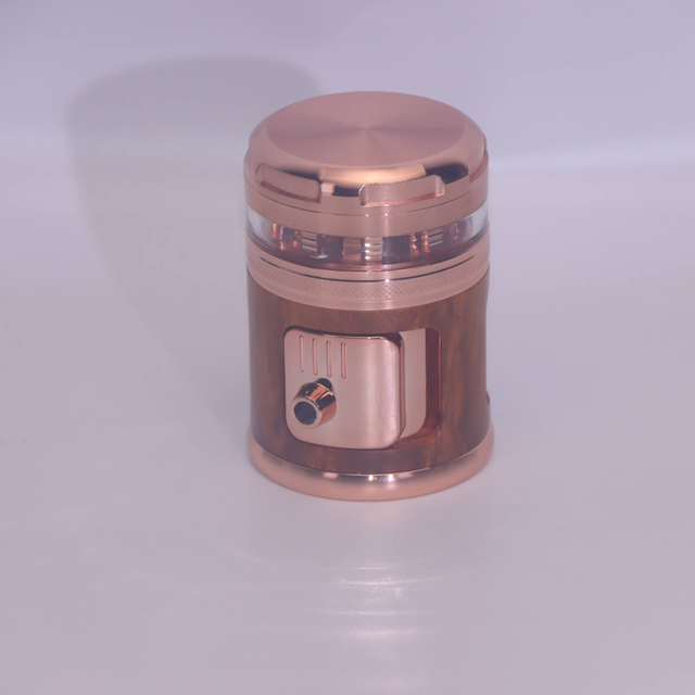 4 Parts Imitation Wood Bamboo Root Shape Metal Teeth Window Manual Switch Tobacco Pouring Cabin Vibrating Herb Grinder with Light