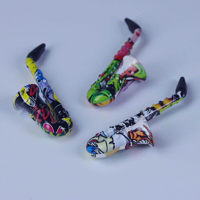 Blister Pack Novel Design 3.67 Inches Water Transfer Saxophone Shaped Zinc Alloy Tobacco Smoking Pipe With Pipe Screen Pack
