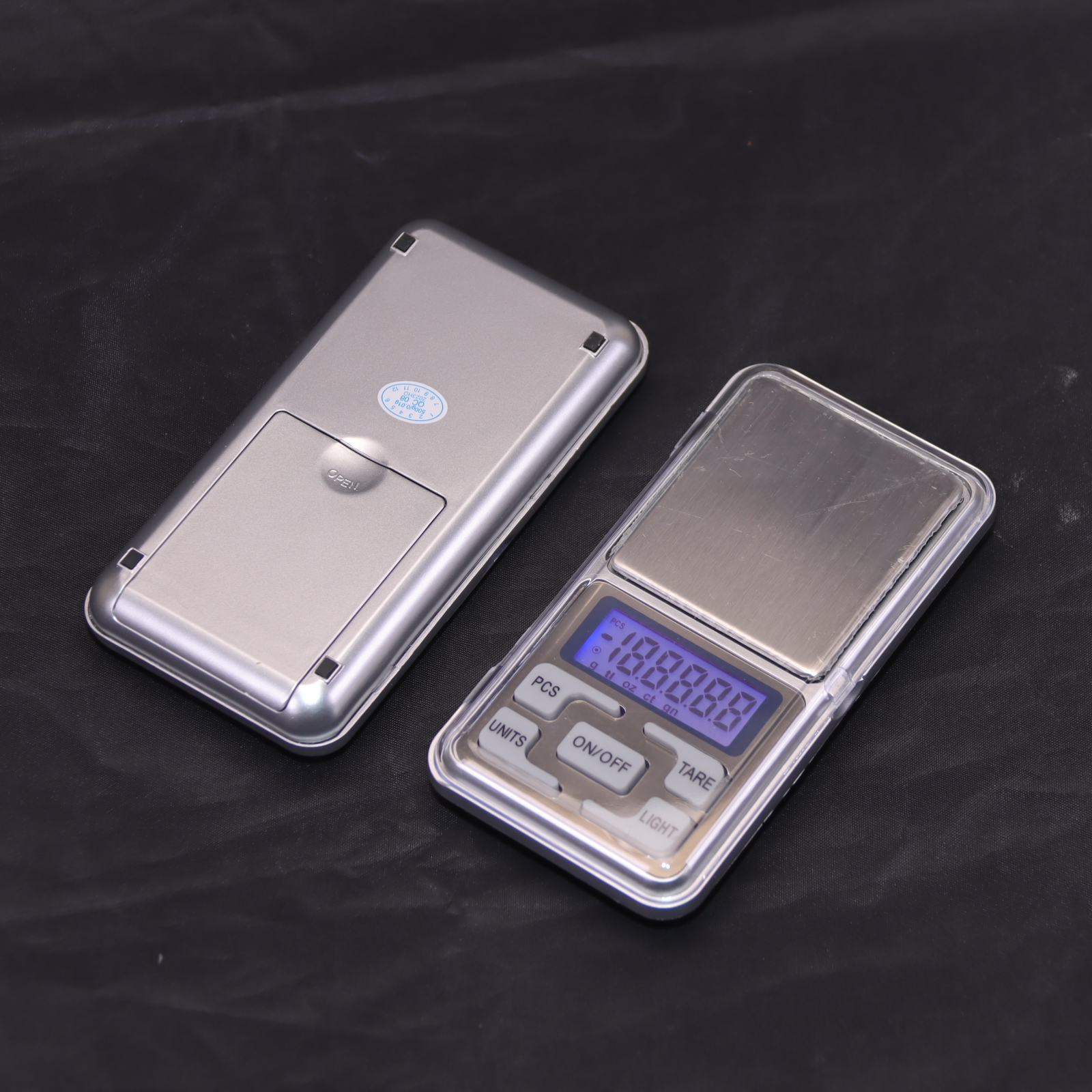 Slim Flat iPhone Shape Digital Pocket Scale 0.01g High Precision Straight Plate Mini Jewelry Scale Portable Ultra Thin Weighing Scale for Gold Gems Coins