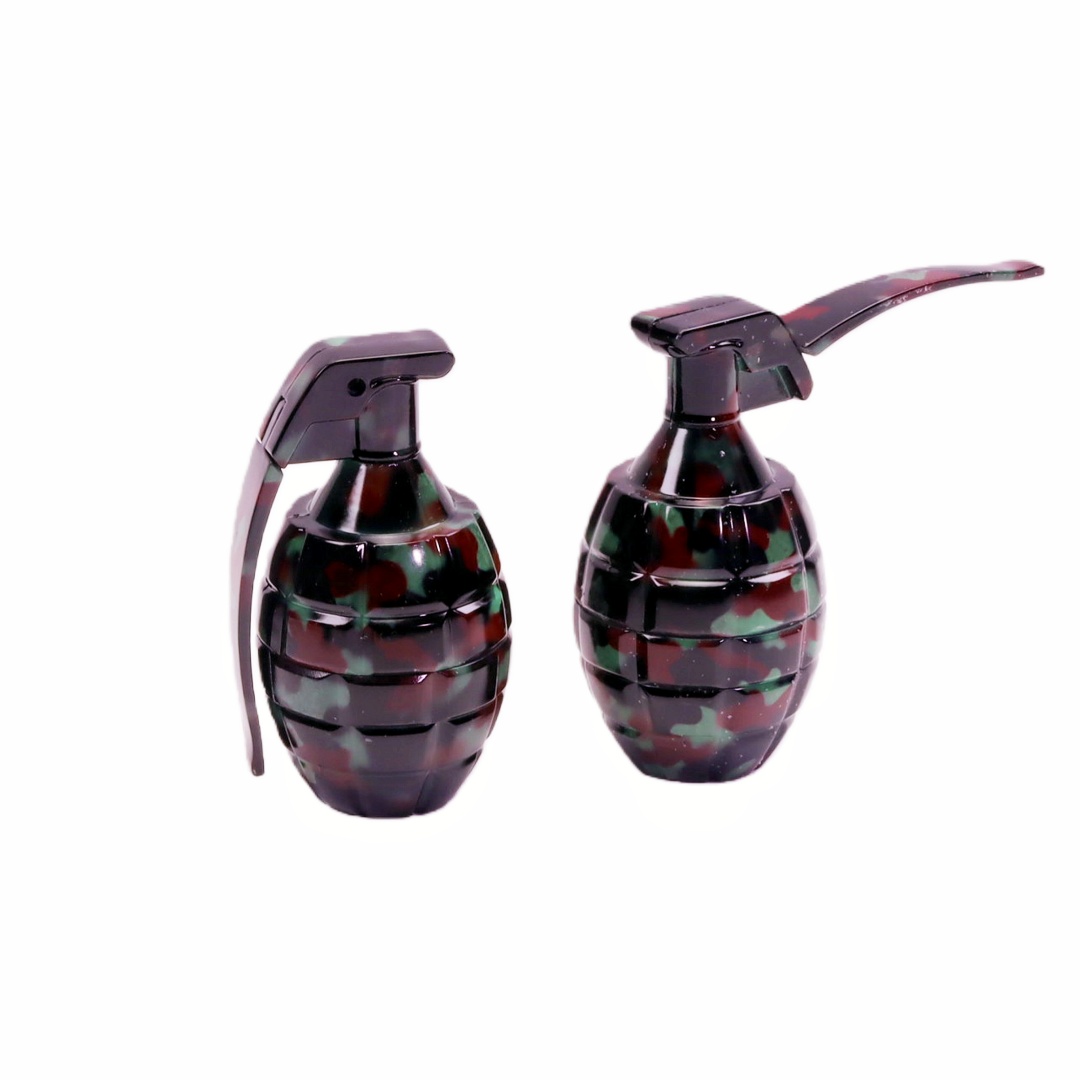 Zinc Alloy Camouflage Hand Grenade Herb Grinder Portable Camo Grenade Shape Spice Grinder for Outdoor Use Tactical Style Hand Grenade Grinder for Herb Grinding Durable Zinc Alloy Grenade Grinder 