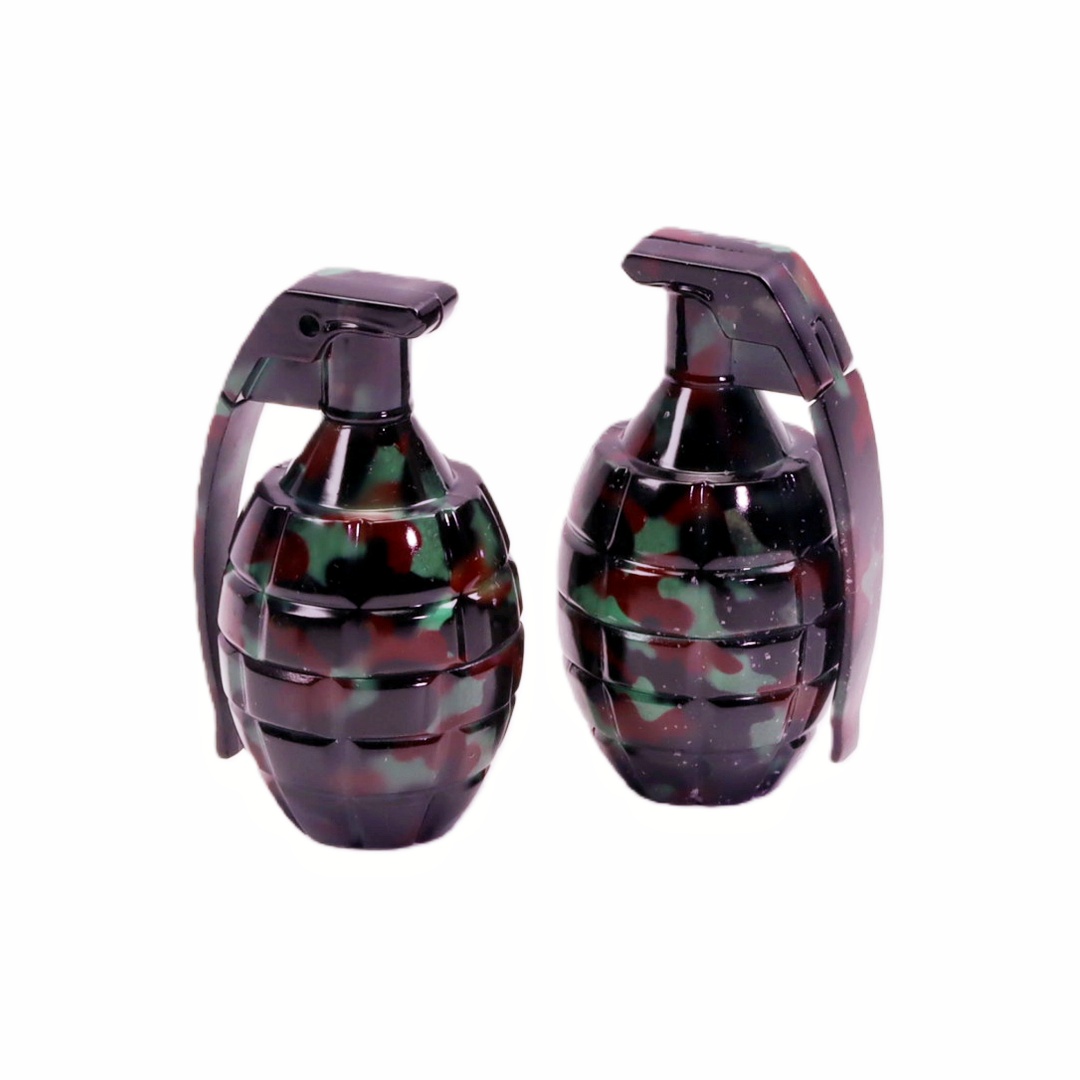 Zinc Alloy Camouflage Hand Grenade Herb Grinder Portable Camo Grenade Shape Spice Grinder for Outdoor Use Tactical Style Hand Grenade Grinder for Herb Grinding Durable Zinc Alloy Grenade Grinder 
