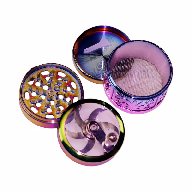 Zinc Alloy 4-layer 2.5 Inch Herb Grinder with 3D Side Embossing Manual Crank Herb Grinder with Stereo Relief Pattern Heavy Duty Zinc Alloy Embossed Herb Grinder Decorative 3D Embossed Herb Grinder