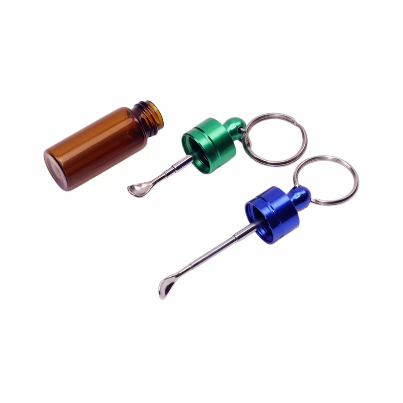 1 Pack of 3 Pieces Glass Vial Keychain with Retractable Spoon Portable Spice Storage Bottle Mini Powder Container Keychain Snuff Bottle with Telescopic Spoon Waterproof Pill Case Keychain.