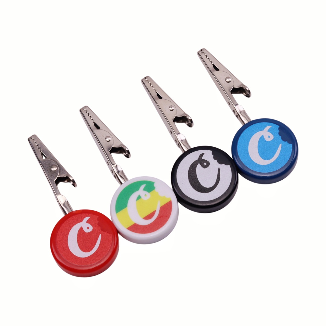 4 Pack Roach Clip with Round Badge Holder Smoking Joint Holder Alligator Clip Custom Logo Roach Clip for Smoking Roach Clip with Cookies Printed Badge Joint Holder Clip