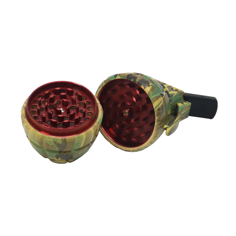 Grenade Shaped Herb Crusher with Built-in Pipe Compact Novelty Smoking Tool Military Style Herb Grinder Pipe Camouflage 2-in-1 Grinder Pipe
