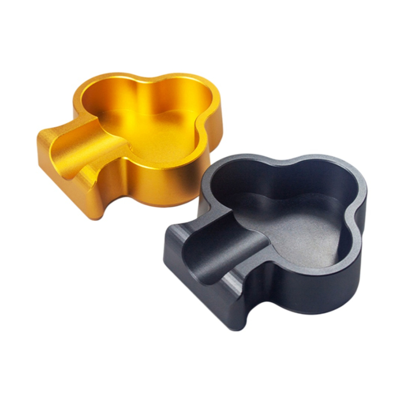 110mm Diameter Portable Luxury CNC Anodized Aluminum Poker Club Shaped Cigar Ashtray for Homr Office Cigar Gifts