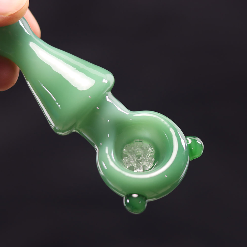 4 Inch Novelty Glass Hand Pipe with Sexy Female Body Shape & Snowflake Pattern Handmade Artistic Color Body Design Glass Pipe