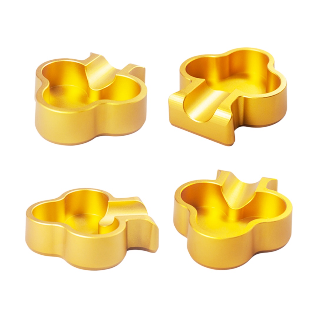 110mm Diameter Portable Luxury CNC Anodized Aluminum Poker Club Shaped Cigar Ashtray for Homr Office Cigar Gifts